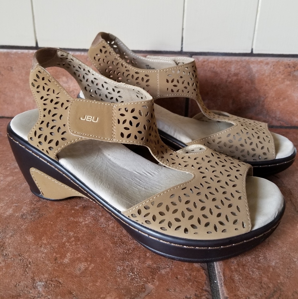 JBU tan sandal with cutout pattern